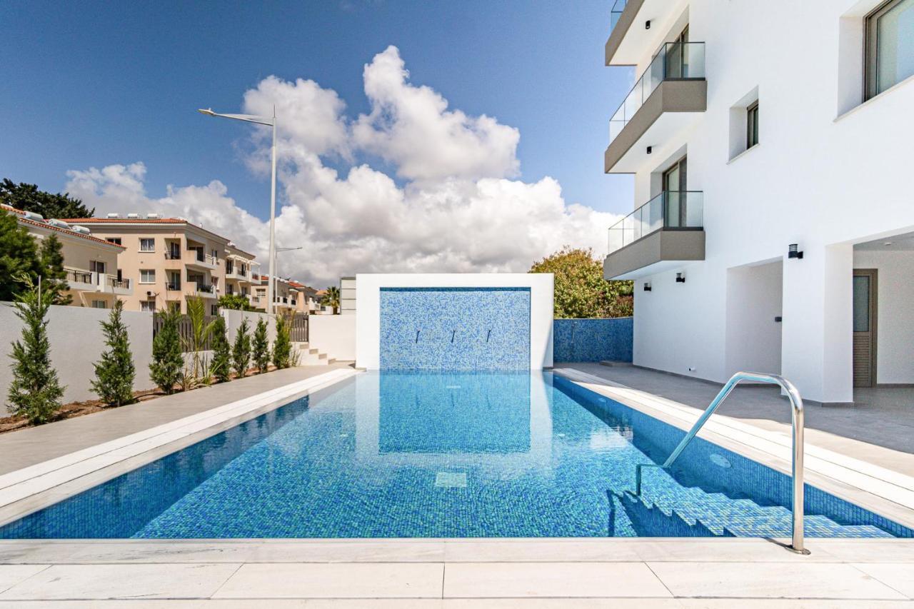 Adolina Apartments By Ezoria Villas Paphos ภายนอก รูปภาพ