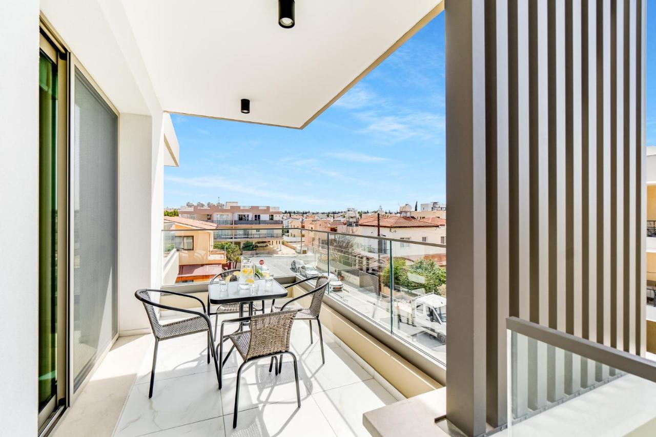 Adolina Apartments By Ezoria Villas Paphos ภายนอก รูปภาพ